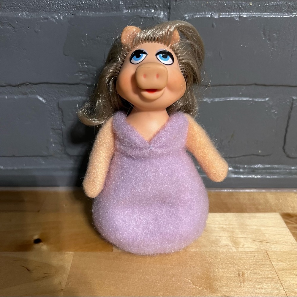 1979 Vintage Fisher Price Miss Piggy Muppet Bean Bag Toy Stuffed Rear Tag